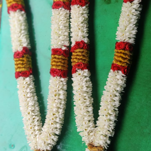 Tuberose Wedding Garland with Gold and Red Border - GetFlowersDaily