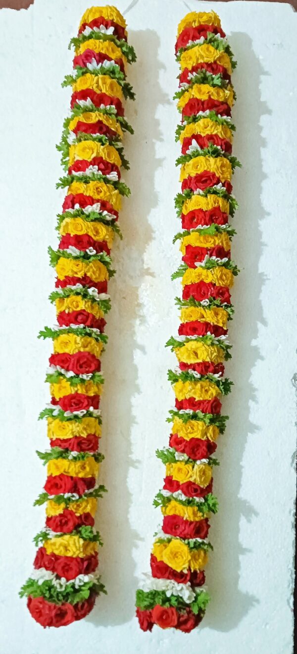 Red Rose With Yellow Rose Thomala - 3ft