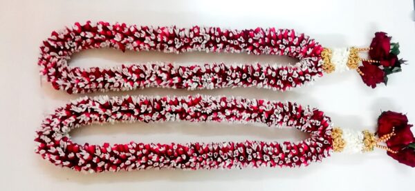 Rose petal with Lilly garland