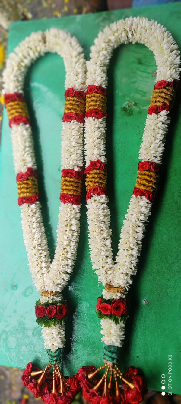 Tuberose with Red and Gold Border - 1 Pair