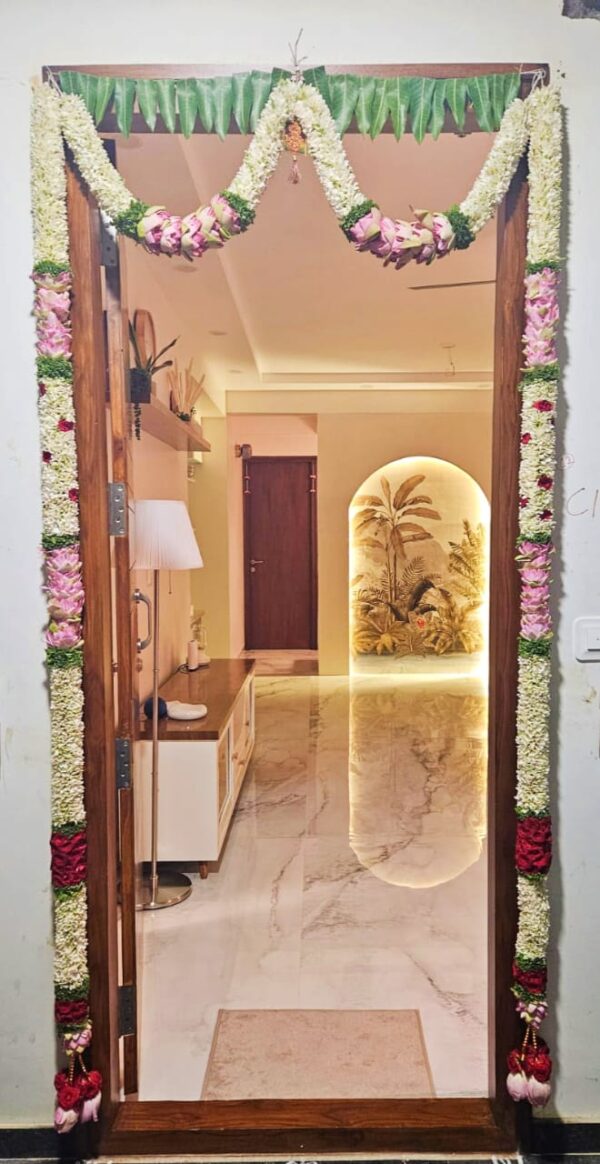 Tuberose With Lotus Thomala - 7ftx4ft