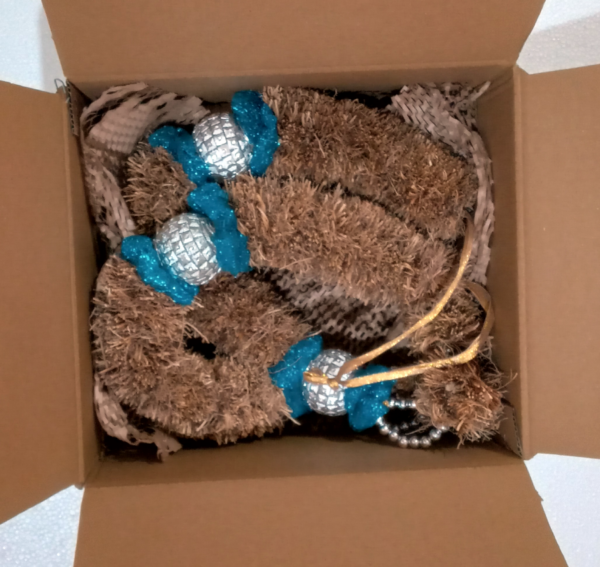 Vetiver Garland with Blue and Silver Border - 2ft