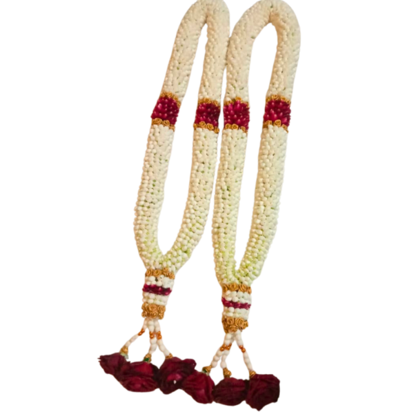 Nandhavanam Jasmine Red Rose Petals with Gold Border - 1 Pair